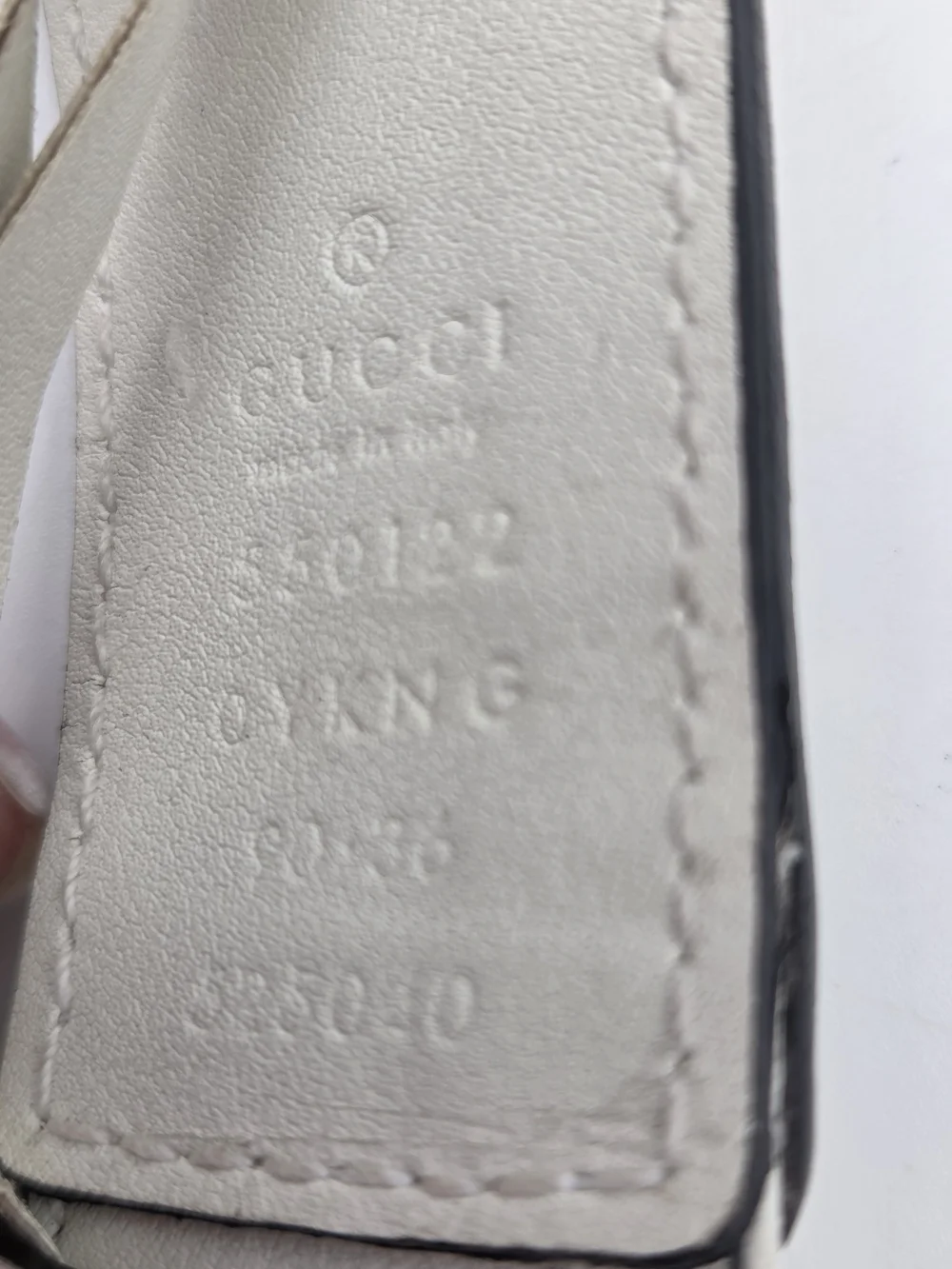 Gucci White Leather Belt with Gold Interlocking Buckle